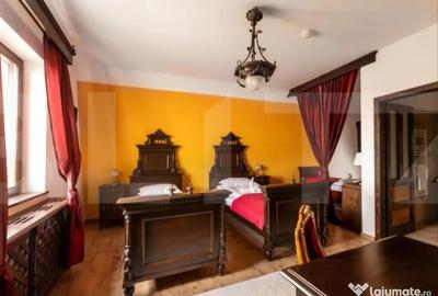 Casă cu 7 camere cu Teren 3000 Mp în Central - 16