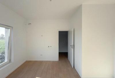 Casă cu 5 camere cu Teren 300 Mp în Central - 3