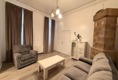 Apartament cu 2 camere semidecomandat, mobilat în Central