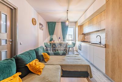 Apartament cu 2 camere semidecomandat, mobilat în Tractorul - 2