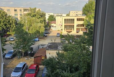 Apartament cu 3 camere semidecomandat în Malu Roșu - 8