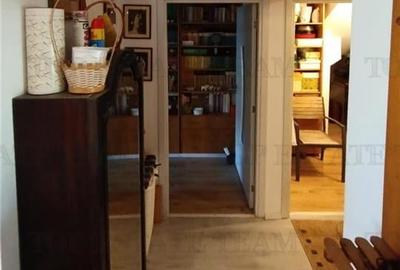 Apartament 2 camere zona Titan, curte proprie 37mp in vila - 13