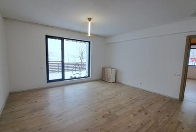Apartament cu 4 camere semidecomandat, mobilat în Băneasa - 3