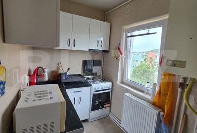 Garsoniera semidecomandata, 26 mp, zona Micro 1 - 9