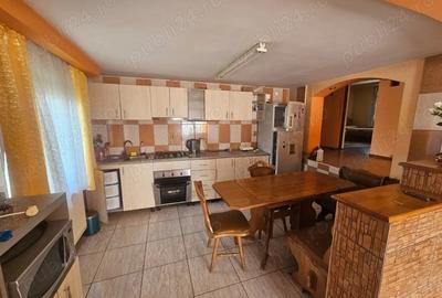 Casă cu 3 camere în Central - 16