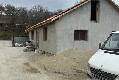 Casă cu Teren 19000 Mp în Țaga - 2