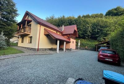 Pensiune functionala de vanzare, cu 6 camere, 200 mp, zona Firiza-Izvoare - 1
