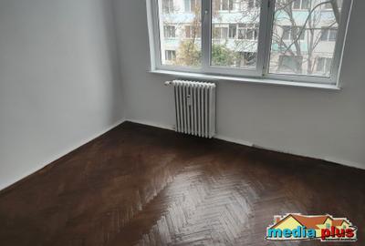 Apartament cu 3 camere semidecomandat în Central - 4