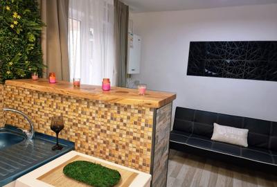 Apartament cu 3 camere decomandat în Central - 3