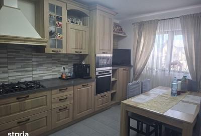 Casă cu 4 camere cu Teren 1000 Mp în Boldești - 15