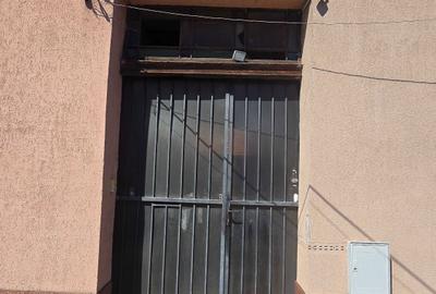 Casă cu 2 camere cu Teren 80 Mp în Central