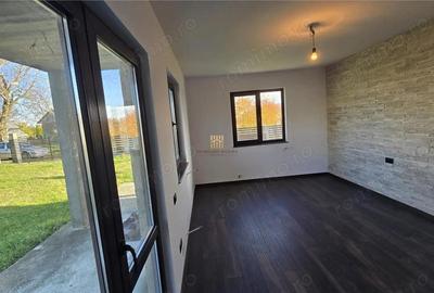 Casă cu Teren 600 Mp în Mitocu Dragomirnei - 4