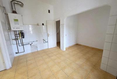 Apartament cu 3 camere decomandat în Central - 11