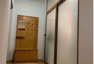 Apartament cu 2 camere decomandat în Casa de Cultură - 4