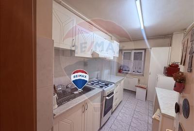 Apartament cu 2 camere -parter, cu centrala proprie Apartament cu 2 camere -parter, cu centrala proprie - 4