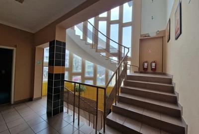 Spatiu pentru: sediu firma-birouri ,amenajat si mobilat pentru regim hotelier Airbnb. - 10