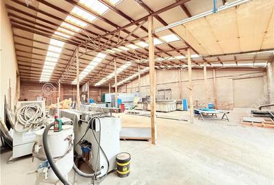 Spațiu industrial, de 1,175 mp, în Central - 4