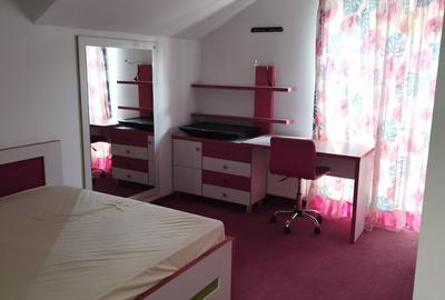 Casă cu 5 camere cu Canalizare în 7 Noiembrie - 7