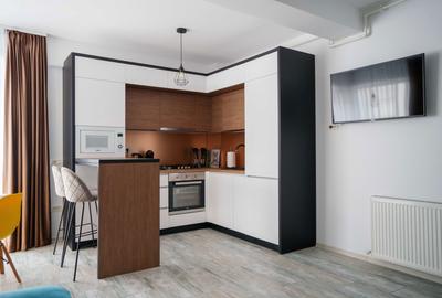 Apartament cu 3 camere decomandat în Exterior Vest - 1