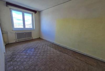 Apartament cu 3 camere decomandat, mobilat în Gheorgheni
