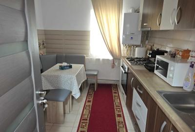 Apartament cu 2 camere decomandat în Canta