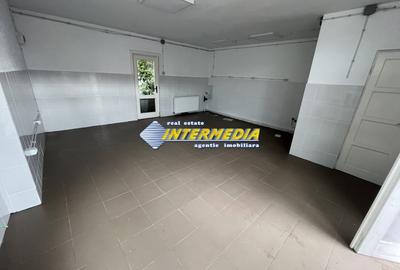 Spațiu comercial, de 30 mp, în Industrială - 2