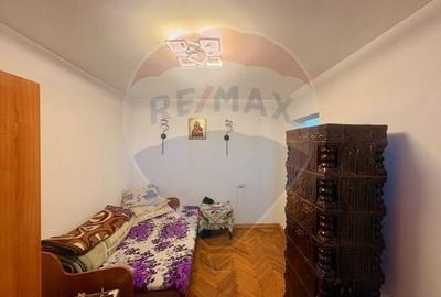 Apartament cu 2 camere semidecomandat, mobilat în Ocna Șugatag - 11