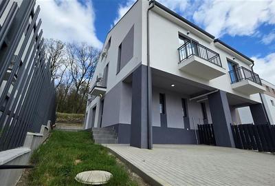 Duplex cu 5 camere cu Teren 200 Mp în Iris - 1