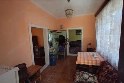 Teren generos si casa din caramida in satul istoric Tebea - 6