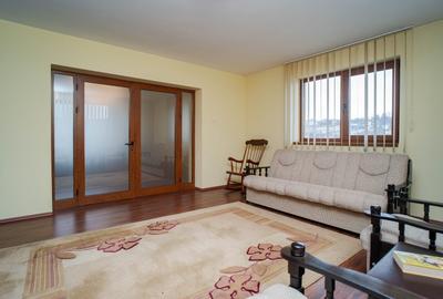 Apartament cu 4 camere decomandat în Centru Civic - 2