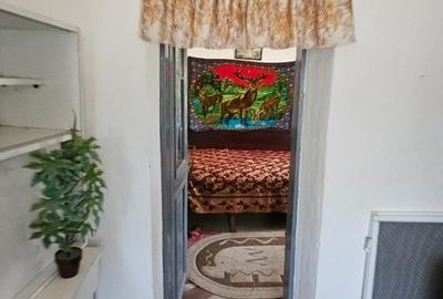 Casă cu 4 camere cu Teren 909 Mp în Central - 11