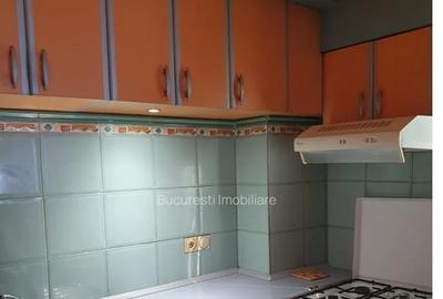 CALARASILOR Matei Basarab,Metrou Muncii,bl MIXT 1993,reabilitat,DECOMANDATA - 7