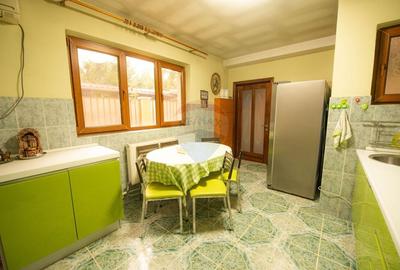 Casa / Vila cu piscina, 6 camere de vanzare in zona Central - 25