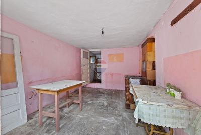 Casă cu 3 camere cu Teren 1480 Mp în Gai