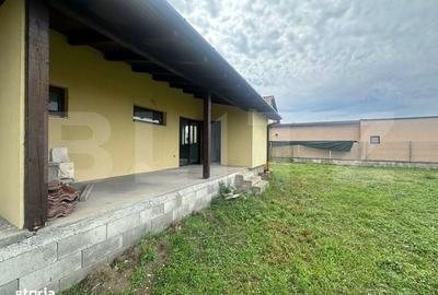 Casă cu 4 camere în Dorolț