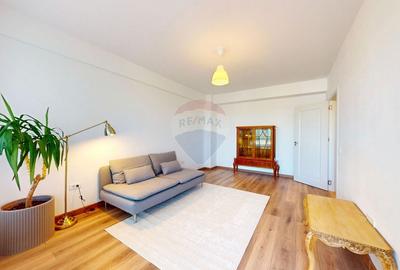 Apartament cu 2 camere decomandat în Cristian - 3