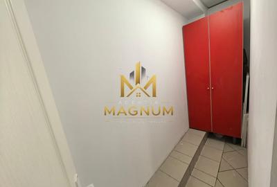 Spațiu comercial, de 95 mp, în Central - 4