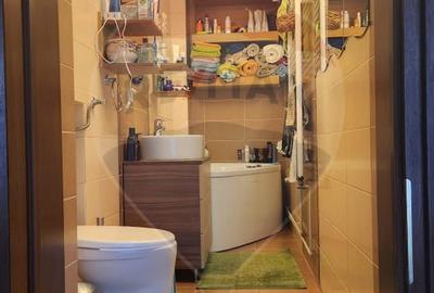 Casă cu 4 camere cu Teren 180 Mp în Central - 2