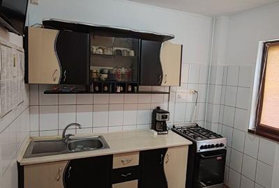 Apartament cu 3 camere decomandat în Tineretului - 3