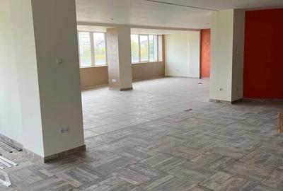 De inchiriat spatiu pentru birouri ,in Baia Mare , zona centraka 390 mp - 3