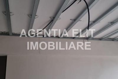 Apartament cu 3 camere semidecomandat în Central - 1