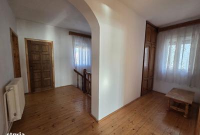 Casă cu 4 camere cu Teren 335 Mp în Funcționarilor - 3
