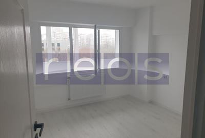 Apartament cu 3 camere decomandat în Obor - 2