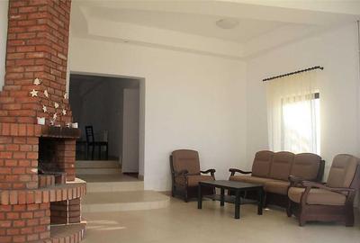 Guesthouse for sale near Mehedinți Mountains - 5