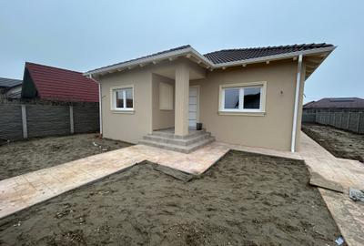 Casa Individuala pe Parter cu 3 dormitoare, asfalt in fata, 0% Comision - 5