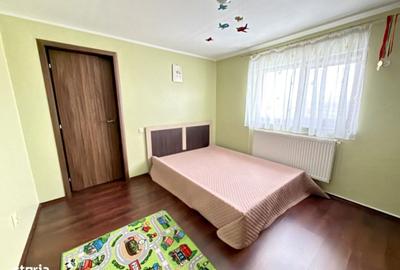 Casă cu 4 camere în Siretu - 1