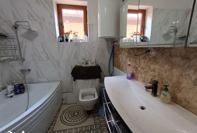 Casă cu 3 camere cu Teren 400 Mp în Central - 6