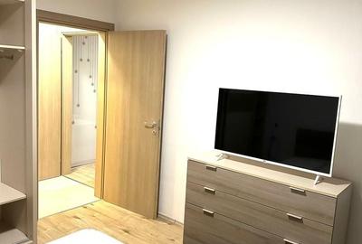 Apartament cu 2 camere semidecomandat, mobilat în Sud - 11