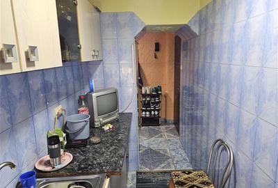 Apartament cu 2 camere nedecomandat, mobilat în Micro I - 7