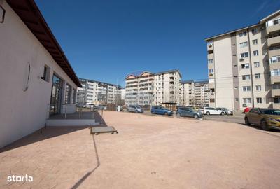 Spațiu comercial, de 186 mp, în Central - 9